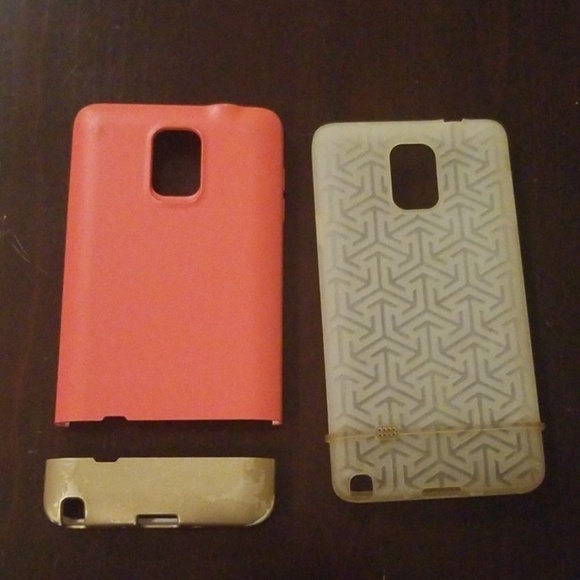 Phone case - Picture 3 of 5